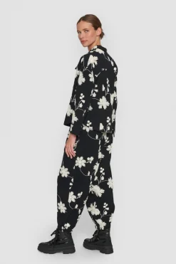 Embroidered Flower Jakke